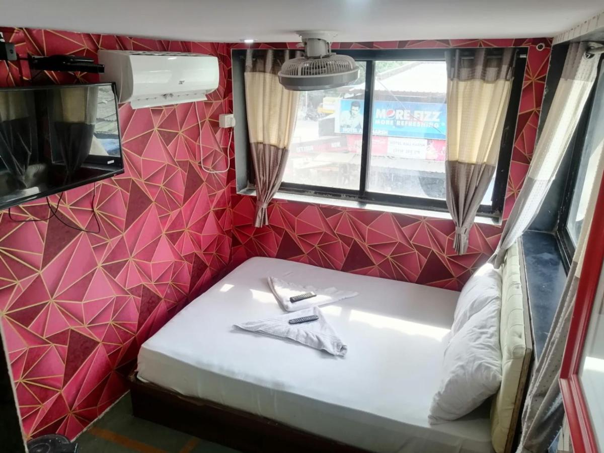 Hotel Kaina Residency Vashi エクステリア 写真