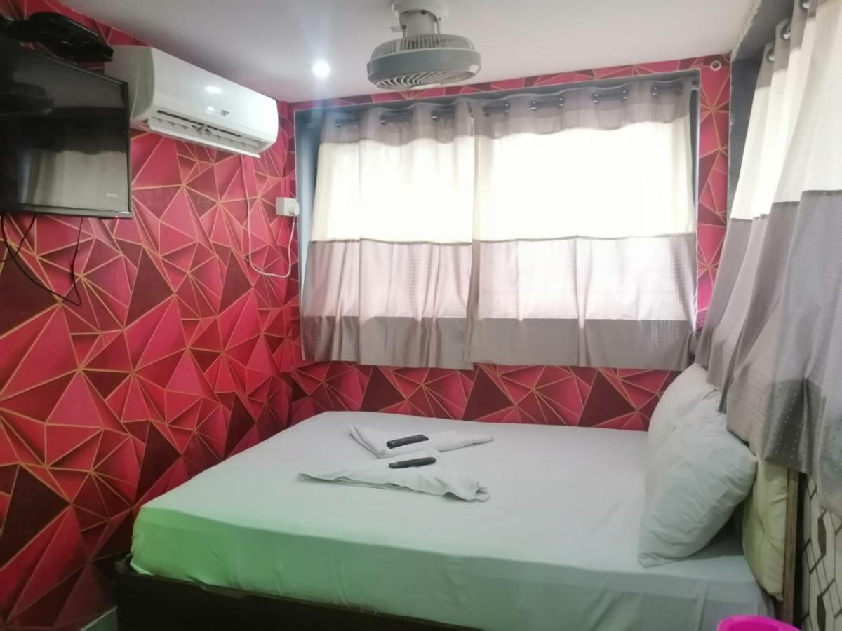Hotel Kaina Residency Vashi エクステリア 写真